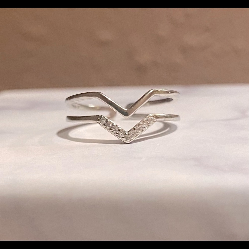 V Shape Open Band S925 - image 6